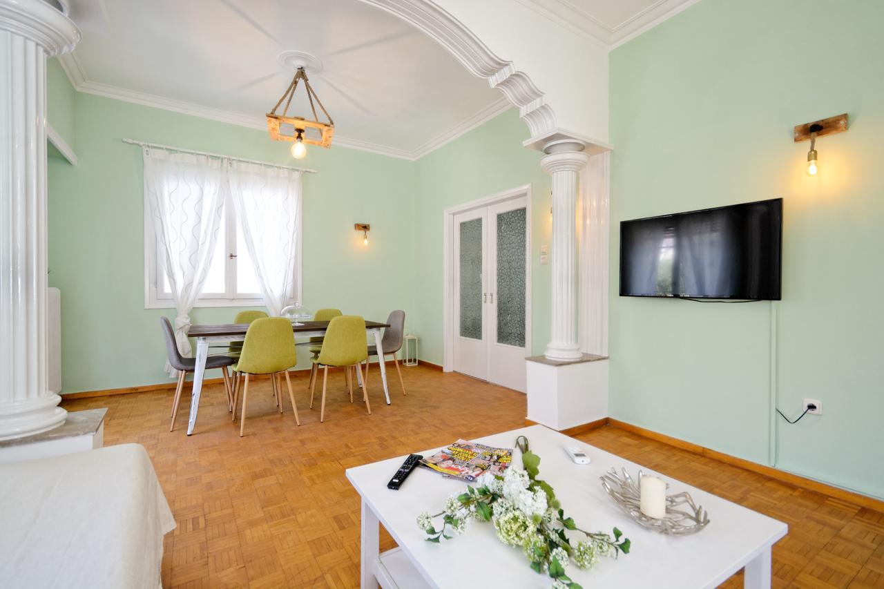 Kosta'S Cottage House Афіни Екстер'єр фото