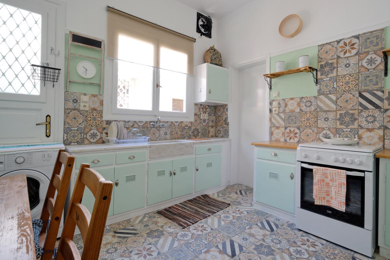 Kosta'S Cottage House Афіни Екстер'єр фото