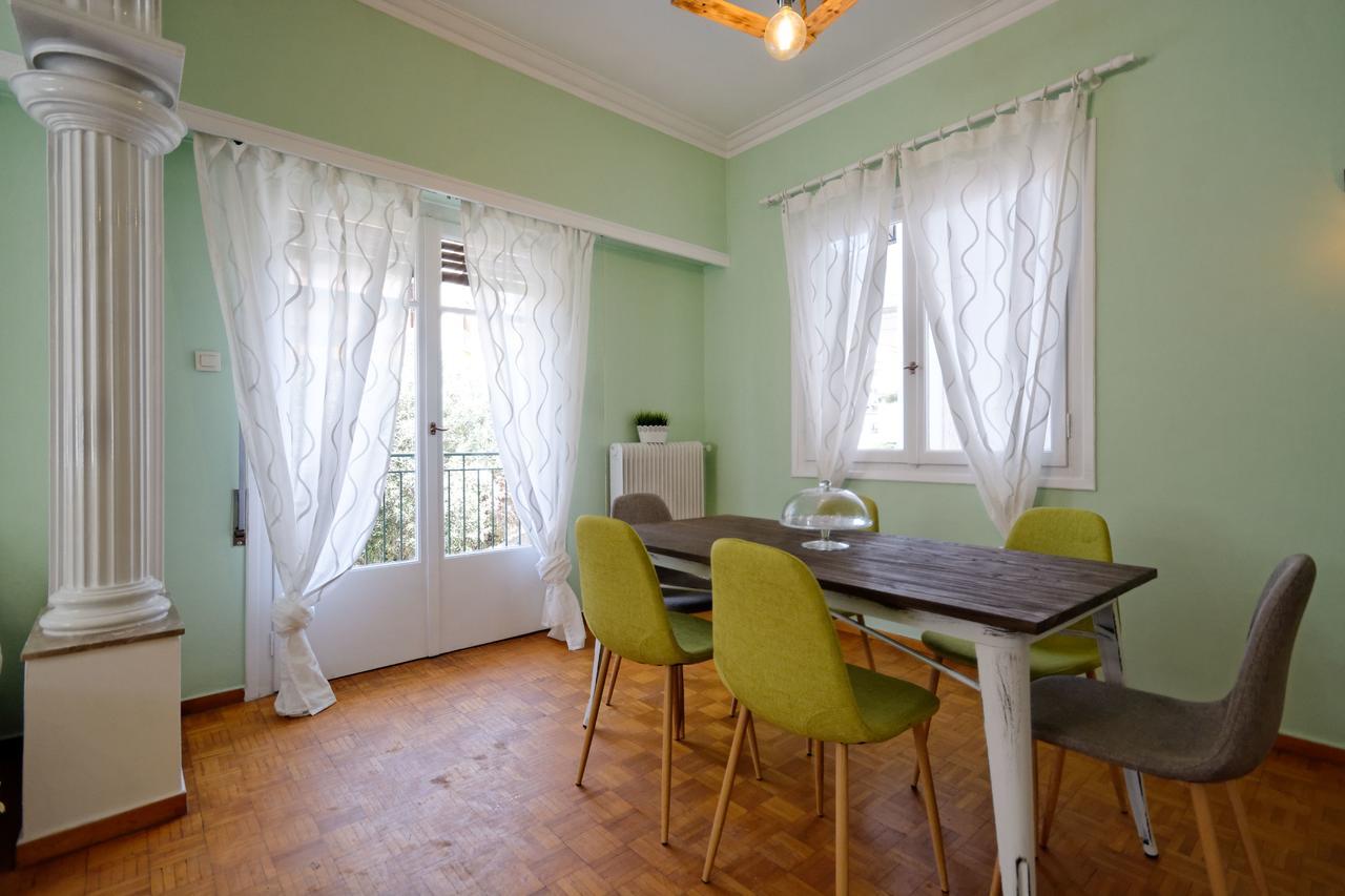 Kosta'S Cottage House Афіни Екстер'єр фото