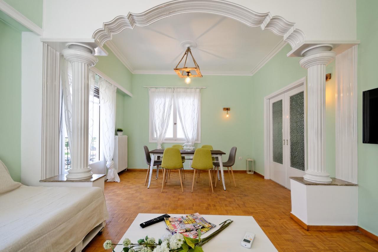 Kosta'S Cottage House Афіни Екстер'єр фото